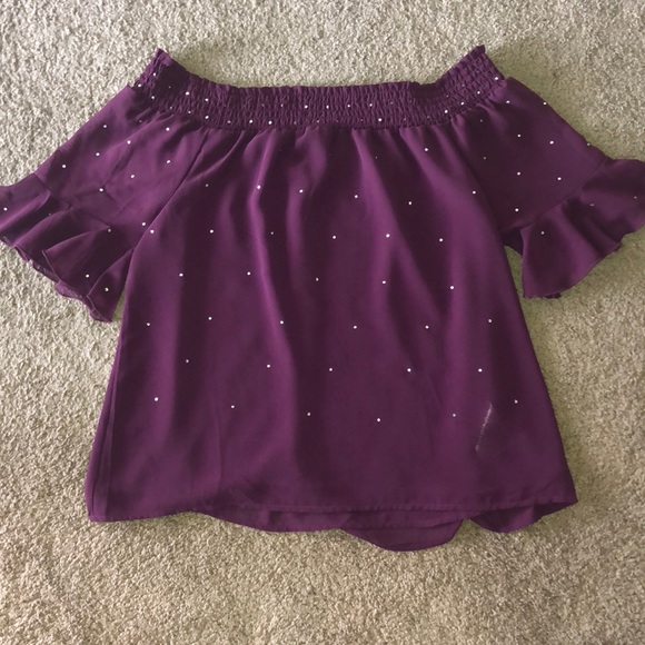 GUESS Magenta Off The Shoulder top w/ rhinestones - Picture 1 of 4